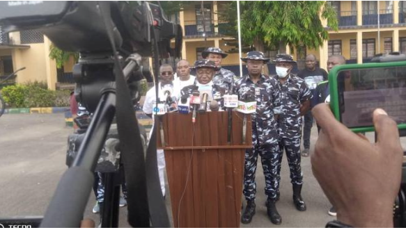 Imo Commissioner, Aboki Danjuma, addressing pressmen on Saturday during the parade of suspected IPOB/ESN members.