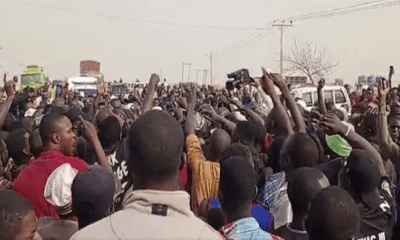 JUST IN: Minna residents protest high cost of living, block roads