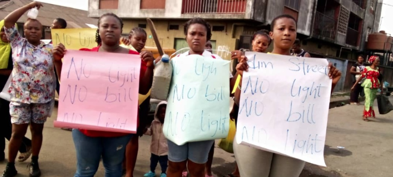 ‘Our husbands don’t touch us at night because of heat,’ Rivers women protest