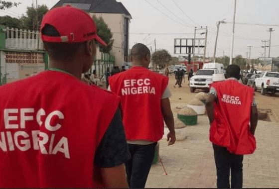 EFCC arrests 40 suspected internet fraudsters in Abuja
