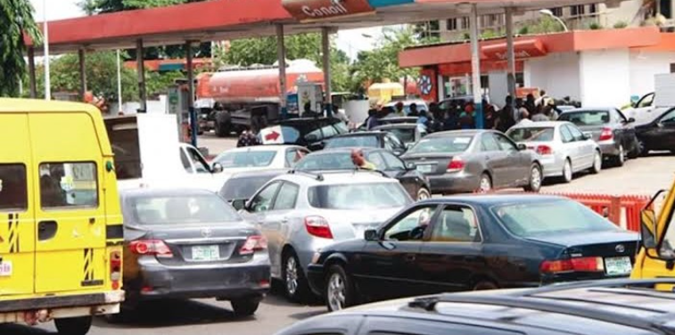 Motorists groan as fuel sells for N1,400 per litre in Anambra 